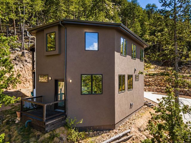 80 Lookout Dr, Lyons, CO 80540