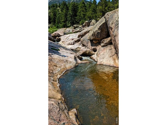 80 Lookout Dr, Lyons, CO 80540