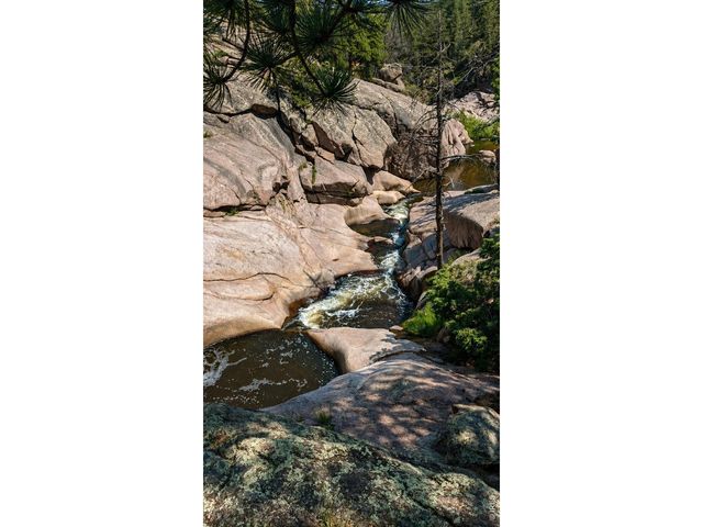80 Lookout Dr, Lyons, CO 80540