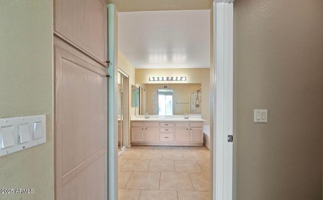 6923 W Laredo Street, Chandler, AZ 85226