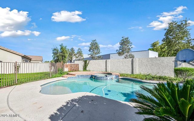 6923 W Laredo Street, Chandler, AZ 85226