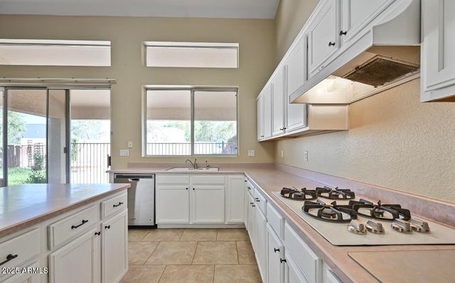 6923 W Laredo Street, Chandler, AZ 85226