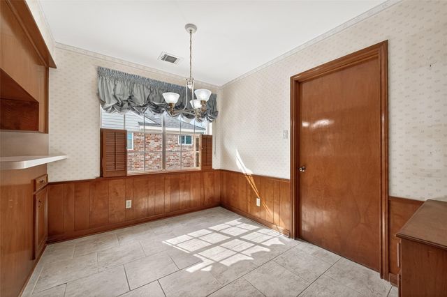 13726 Kingsride Lane, Houston, TX 77079