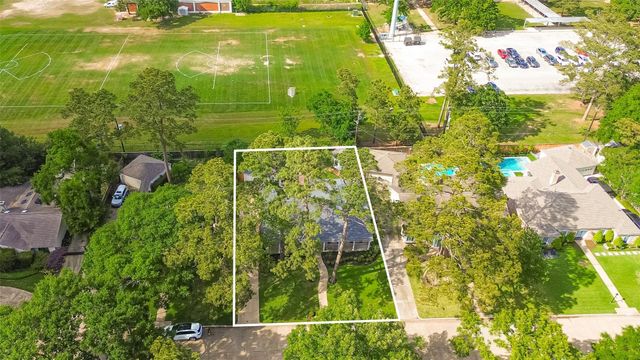 13726 Kingsride Lane, Houston, TX 77079