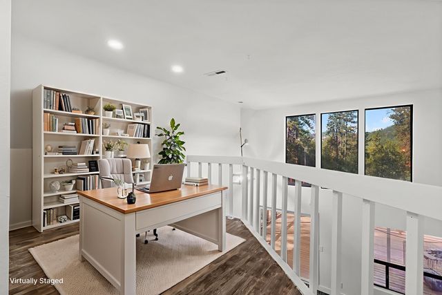 15309 Fawndale Road, Redding, CA 96003