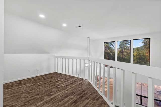 15309 Fawndale Road, Redding, CA 96003