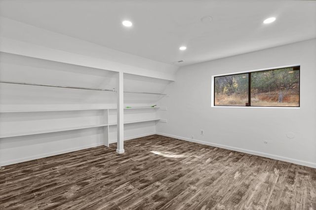 15309 Fawndale Road, Redding, CA 96003