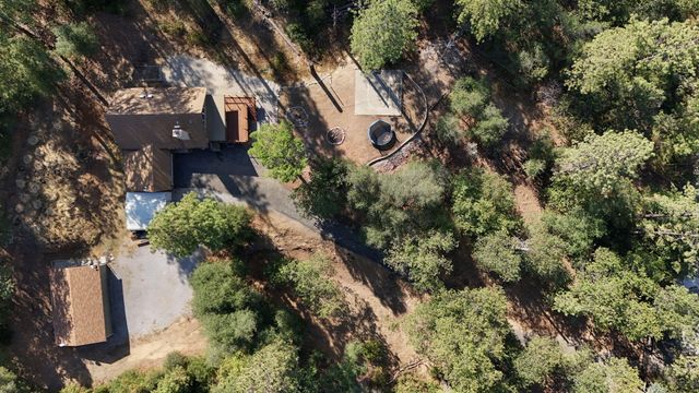 15309 Fawndale Road, Redding, CA 96003