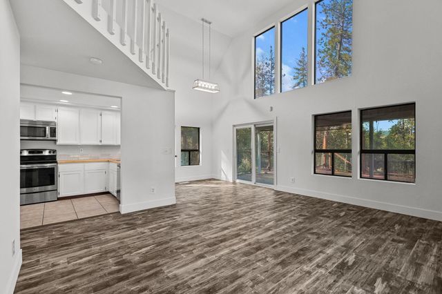 15309 Fawndale Road, Redding, CA 96003