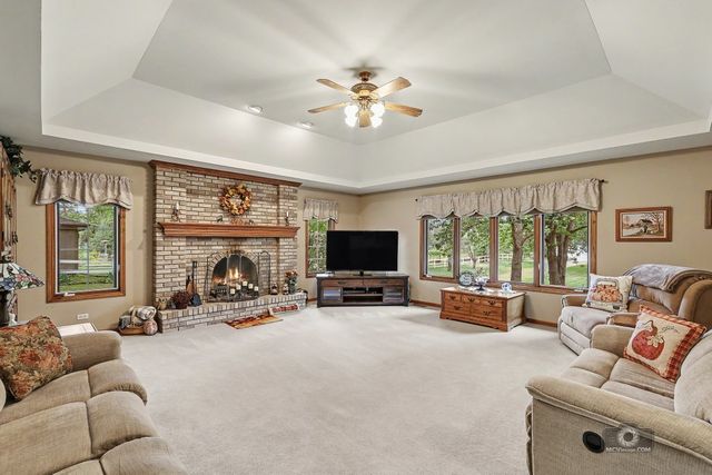 14615 W Hickory Avenue, Lemont, IL 60439