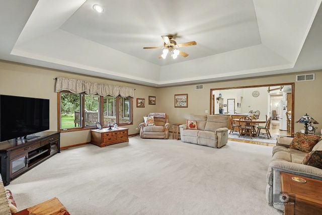 14615 W Hickory Avenue, Lemont, IL 60439
