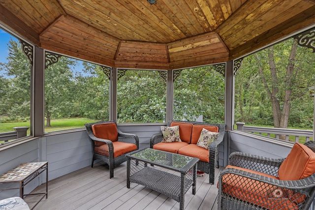 14615 W Hickory Avenue, Lemont, IL 60439