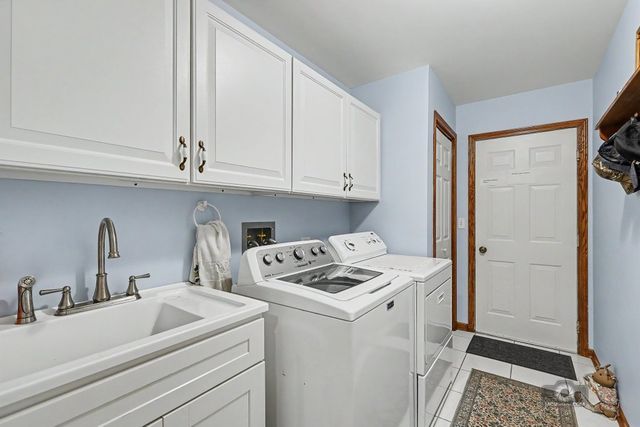14615 W Hickory Avenue, Lemont, IL 60439