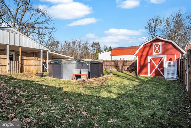 850 BUCK RD, Dover, PA 17315