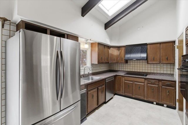 93 Russett Drive, Bennington, VT 05201