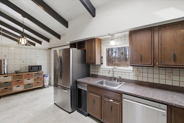 93 Russett Drive, Bennington, VT 05201