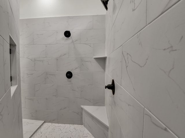 305 Wrangler Court, Weatherford, TX 76088