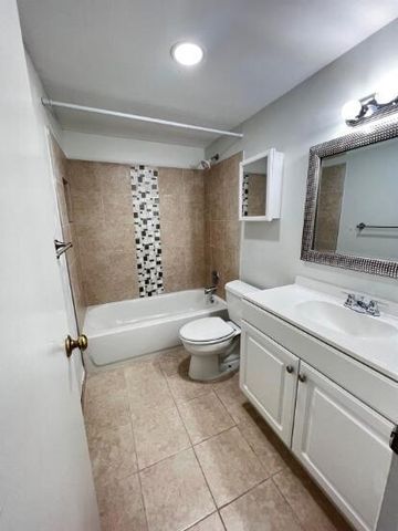 6289 Lear Drive 302, Atlantis, FL 33462