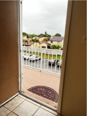 6289 Lear Drive 302, Atlantis, FL 33462