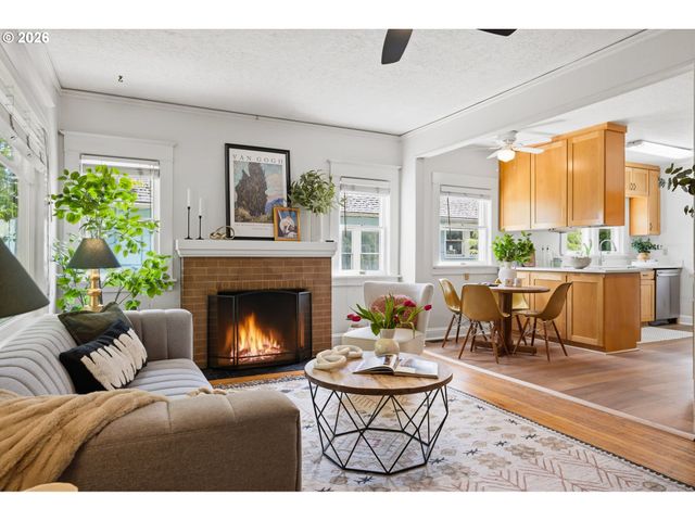 2611 Se 51st Ave A & B, Portland, OR 97206