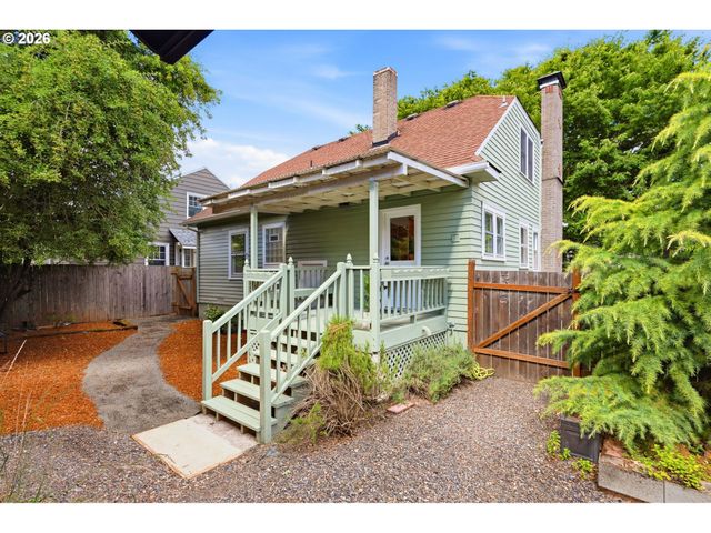 2611 Se 51st Ave A & B, Portland, OR 97206