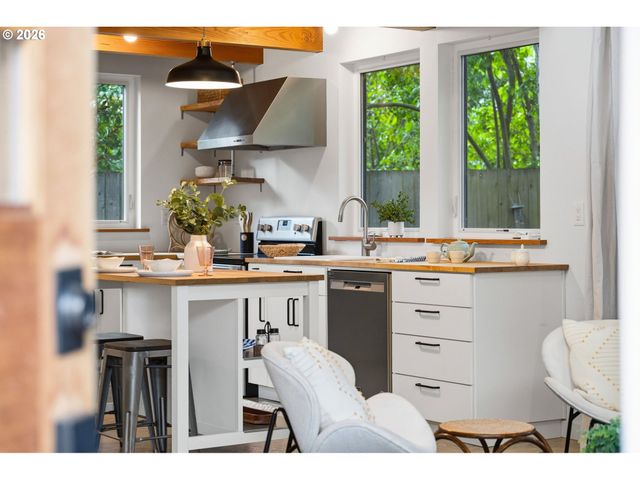 2611 Se 51st Ave A & B, Portland, OR 97206