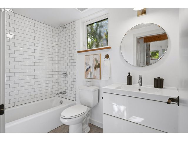 2611 Se 51st Ave A & B, Portland, OR 97206