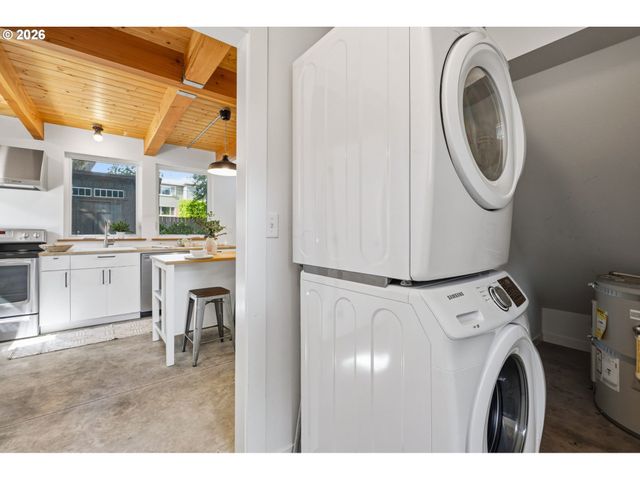 2611 Se 51st Ave A & B, Portland, OR 97206