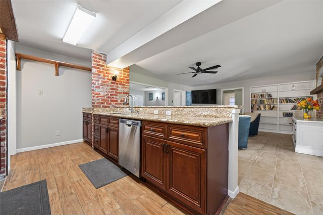 9310 Cliffwood Drive, Houston, TX 77096