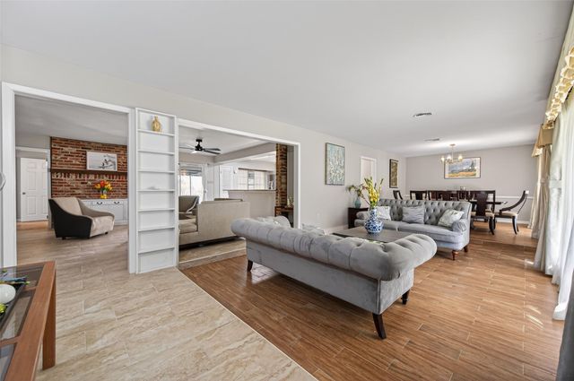 9310 Cliffwood Drive, Houston, TX 77096