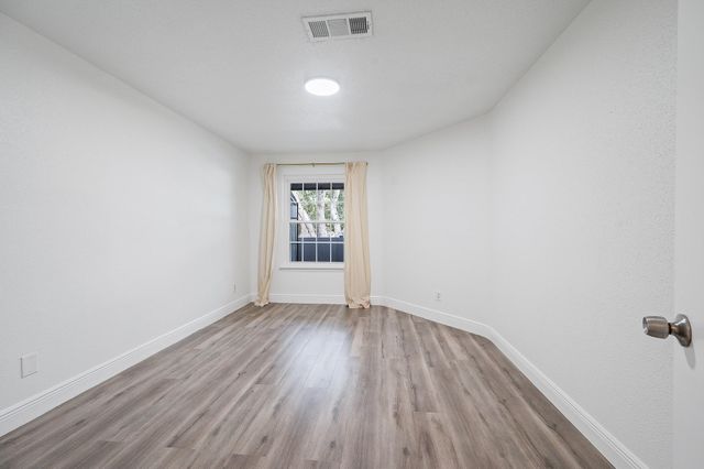 10733 Braes Bend Drive E10733, Houston, TX 77071