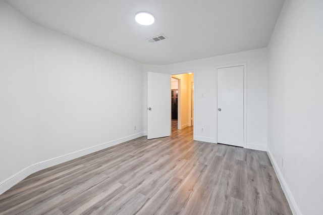 10733 Braes Bend Drive E10733, Houston, TX 77071