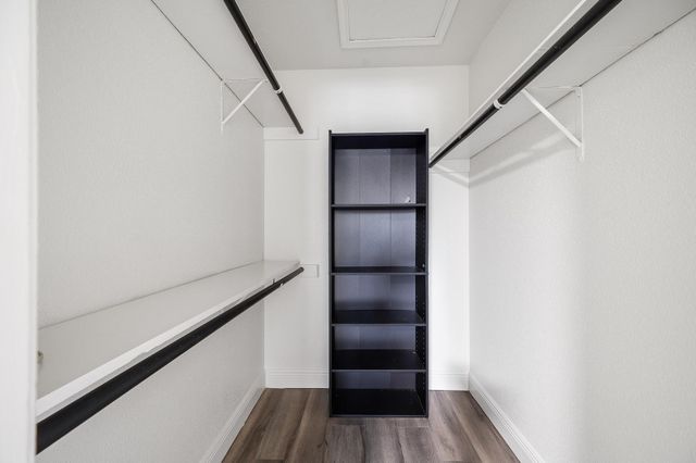 10733 Braes Bend Drive E10733, Houston, TX 77071