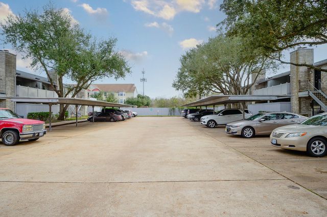 10733 Braes Bend Drive E10733, Houston, TX 77071