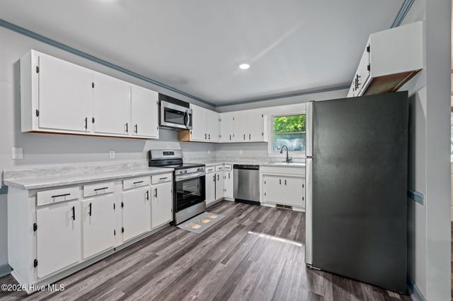 4802 Meadow Court Drive, New Bern, NC 28562