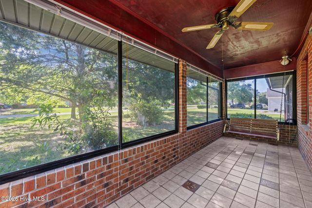 4802 Meadow Court Drive, New Bern, NC 28562