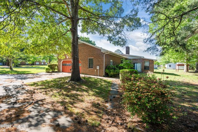 4802 Meadow Court Drive, New Bern, NC 28562