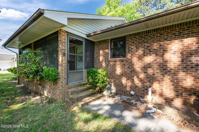 4802 Meadow Court Drive, New Bern, NC 28562