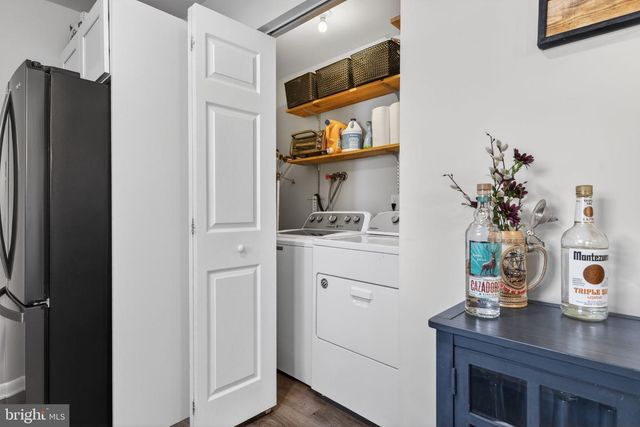 1004 TOM PAINE DR, Lancaster, PA 17603