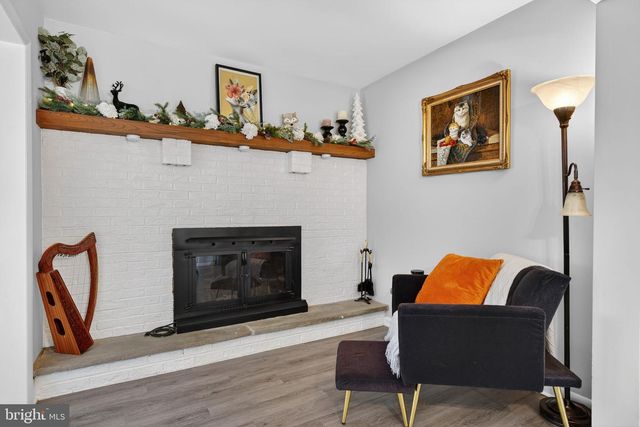 1004 TOM PAINE DR, Lancaster, PA 17603