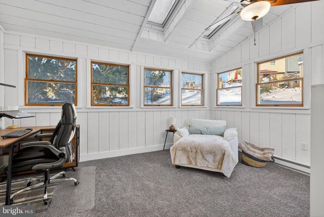 1004 TOM PAINE DR, Lancaster, PA 17603