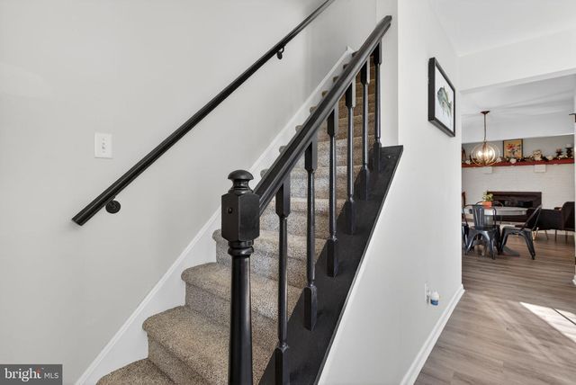 1004 TOM PAINE DR, Lancaster, PA 17603