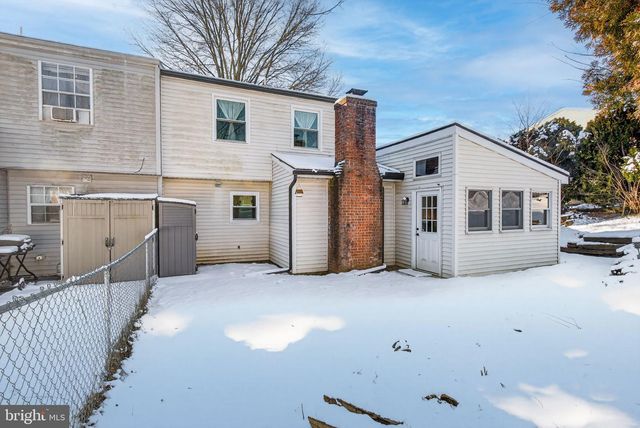 1004 TOM PAINE DR, Lancaster, PA 17603