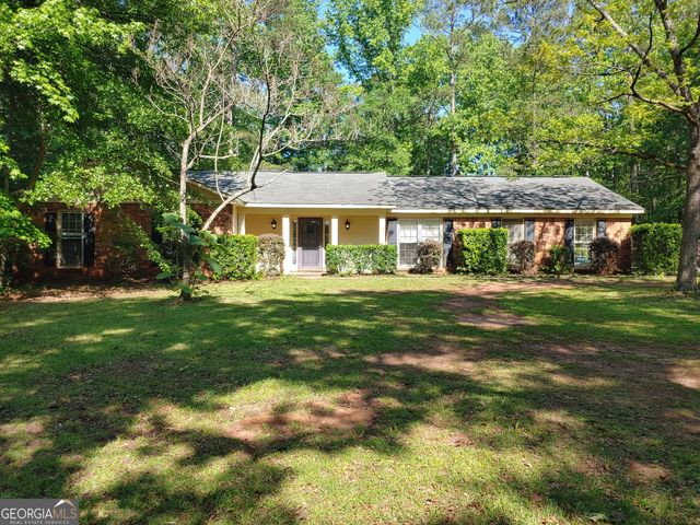108 Cedar Creek Court, Lagrange, GA 30240