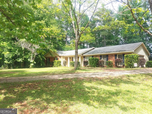 108 Cedar Creek Court, Lagrange, GA 30240