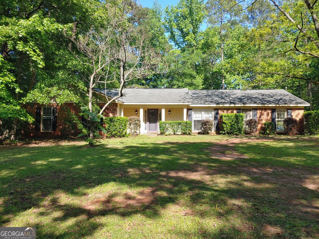 108 Cedar Creek Court, Lagrange, GA 30240