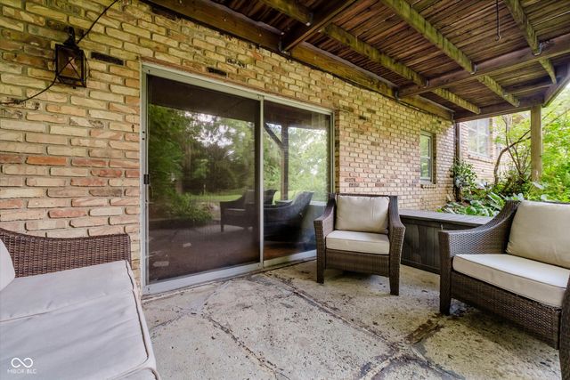 11327 Lakeshore Drive W, Carmel, IN 46033