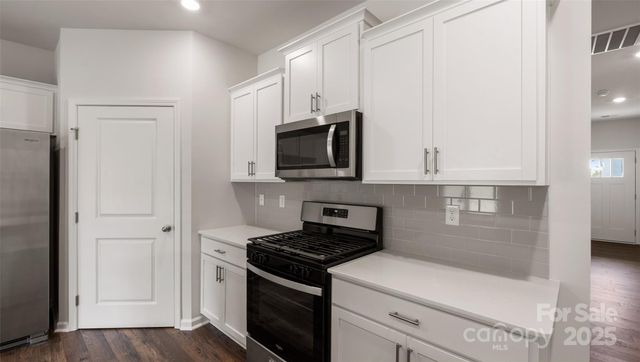 145 Salers Road, Fletcher, NC 28732