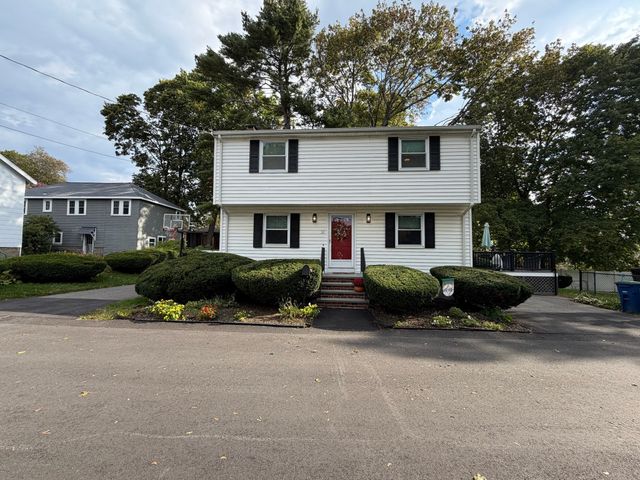 10 Autumn St, Braintree, MA 02184