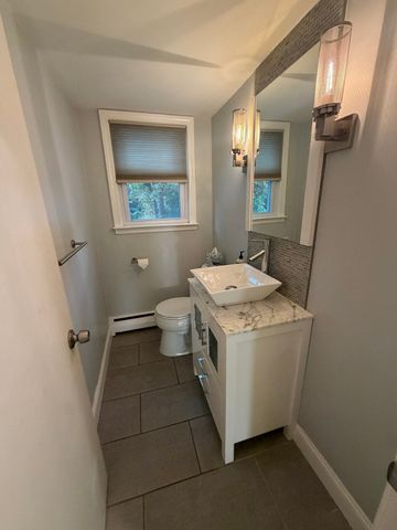 10 Autumn St, Braintree, MA 02184
